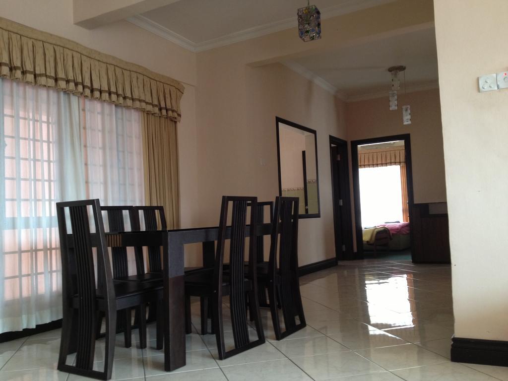 T & H Vacation Condo @Marina Court Kota Kinabalu Rum bild